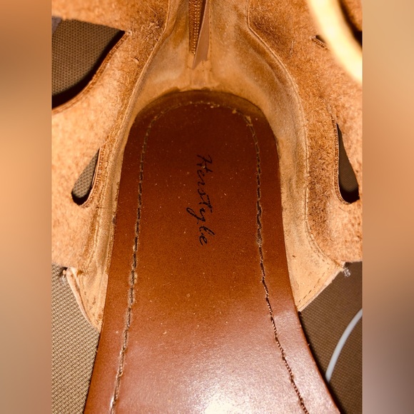 Butterfly Tie Up Gladiator Flat Sandals By Herstyle - Picture 5 of 11